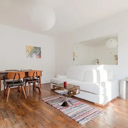 Appartement Large 50 M2 Typically Parisian Paris